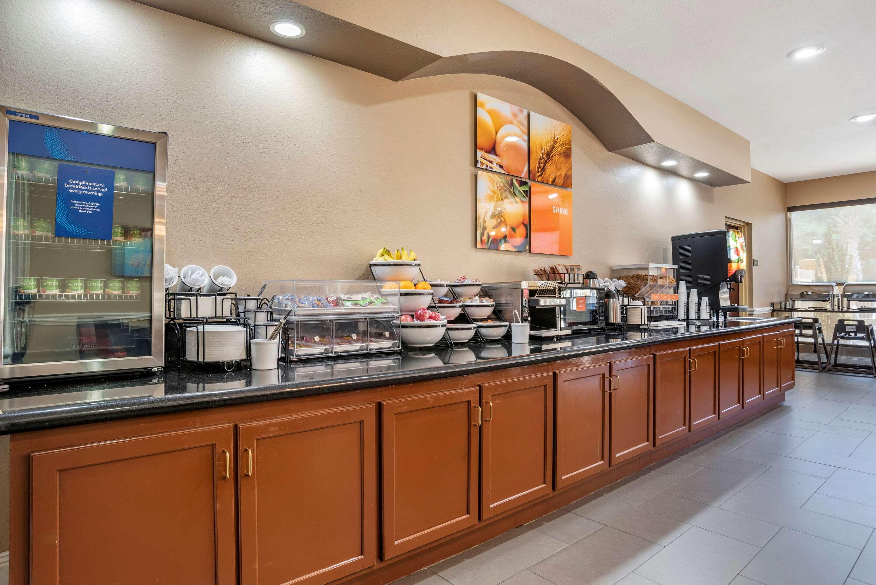 Comfort Inn & Suites Marianna I-10 Екстериор снимка