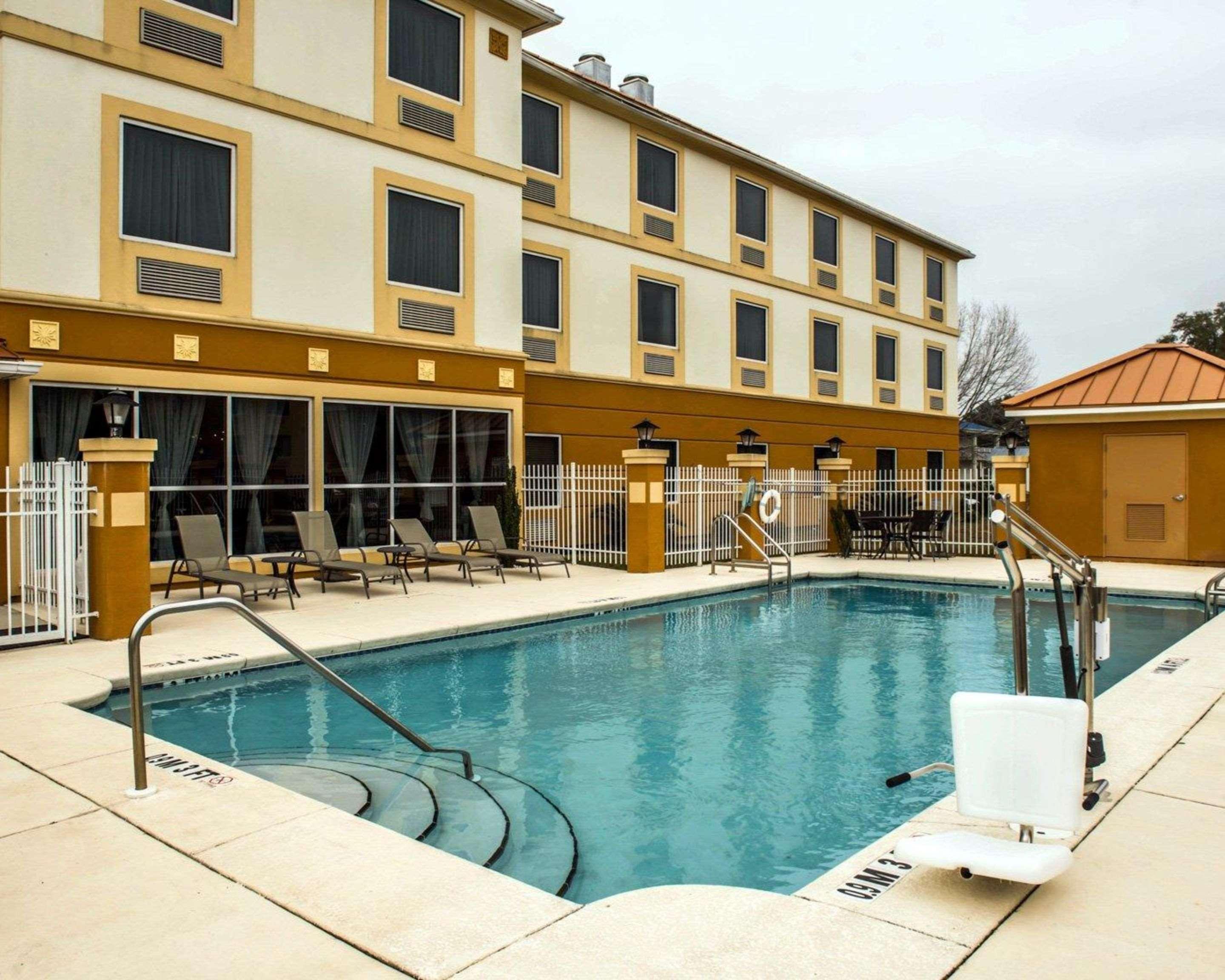 Comfort Inn & Suites Marianna I-10 Екстериор снимка