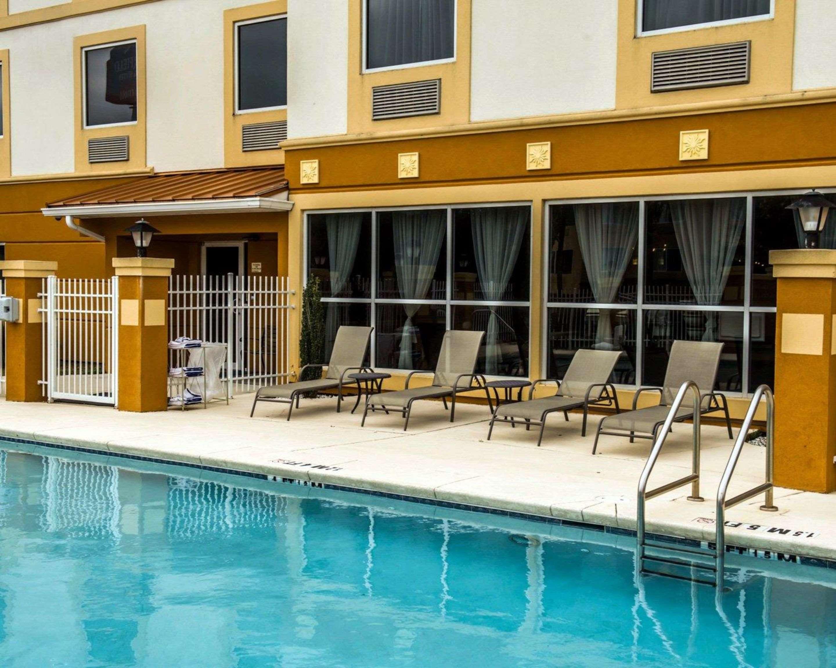 Comfort Inn & Suites Marianna I-10 Екстериор снимка
